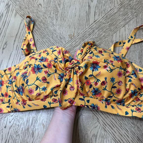 ModCloth Santa Barbara Saturdays Bikini Top 3X Yellow Floral Tie Knot NWT - Picture 7 of 9